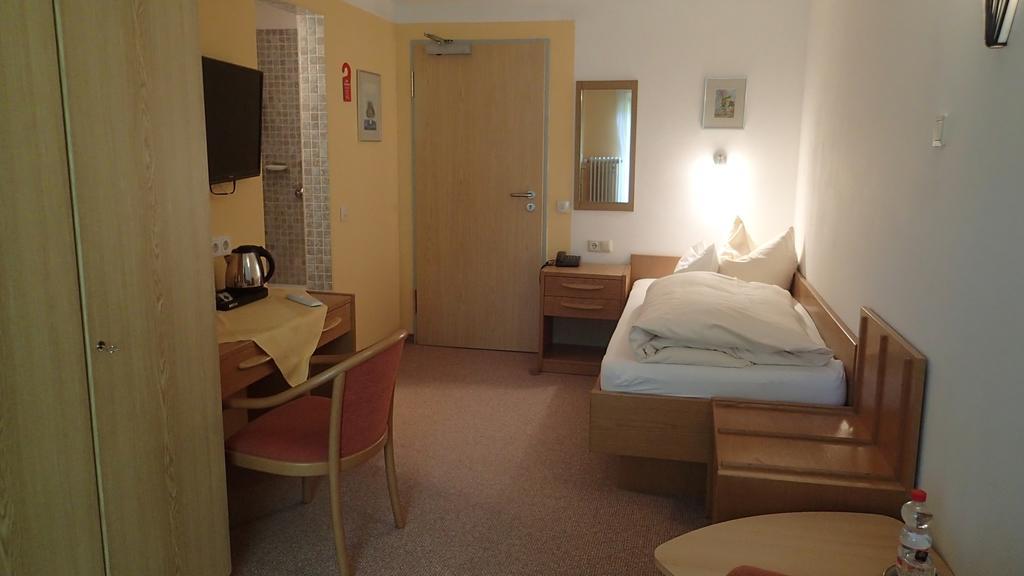 Hotel Bavaria Bad Wiessee Szoba fotó